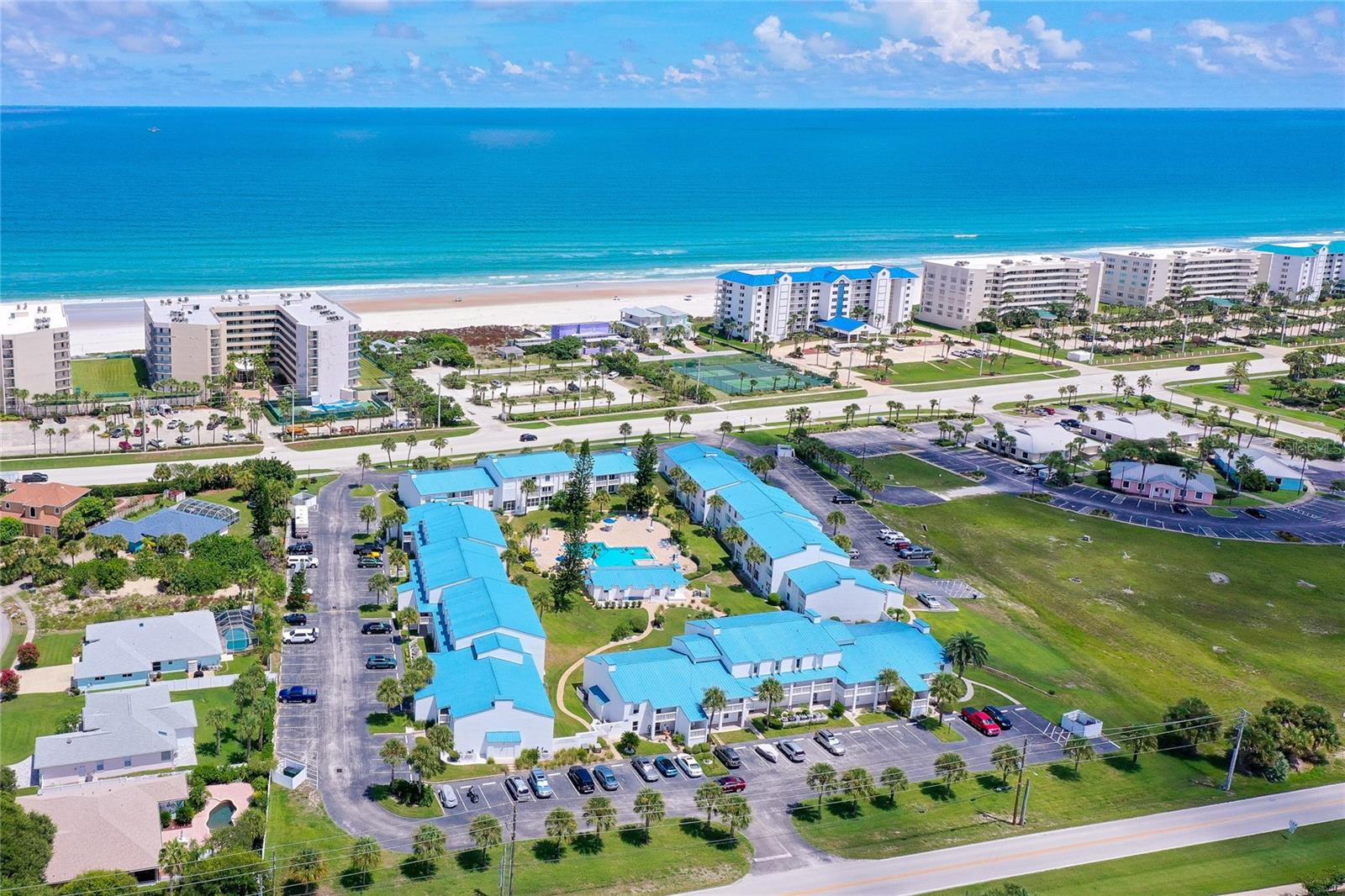 BEACON  POINT CONDO - Residential