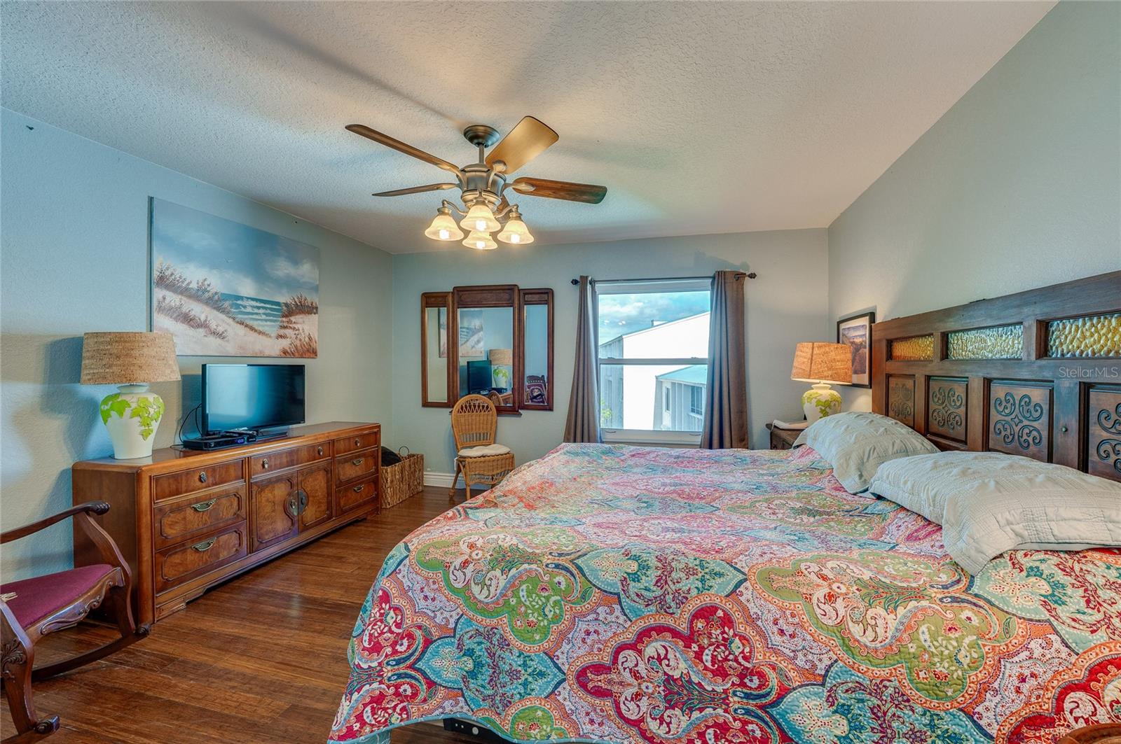 BEACON  POINT CONDO - Residential