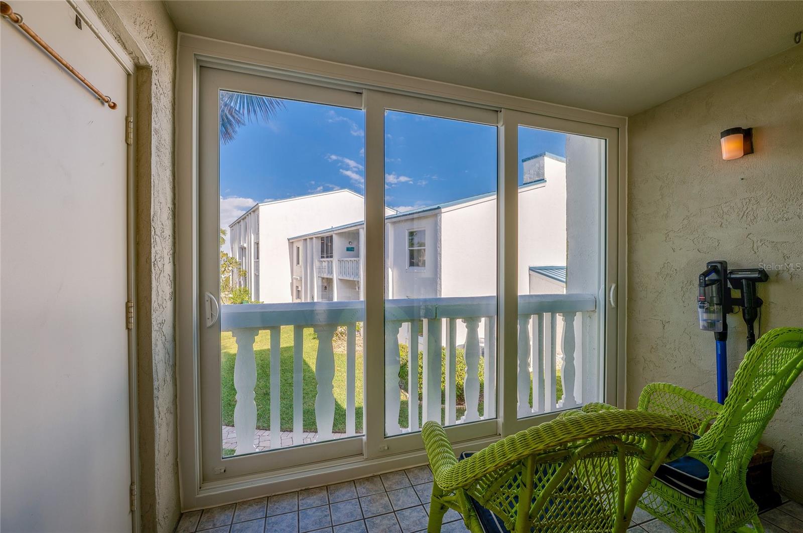 BEACON  POINT CONDO - Residential