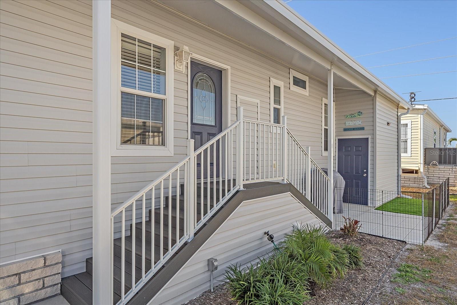 7 FLORES DRIVE