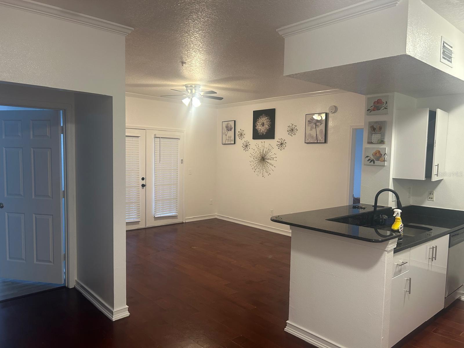 CAPRI/HUNTERS CRK CONDO - Residential