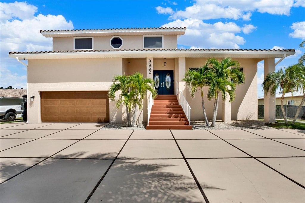 Photo of 5532 Pilots Place, New Port Richey, FL 34652 (MLS # W7889353)