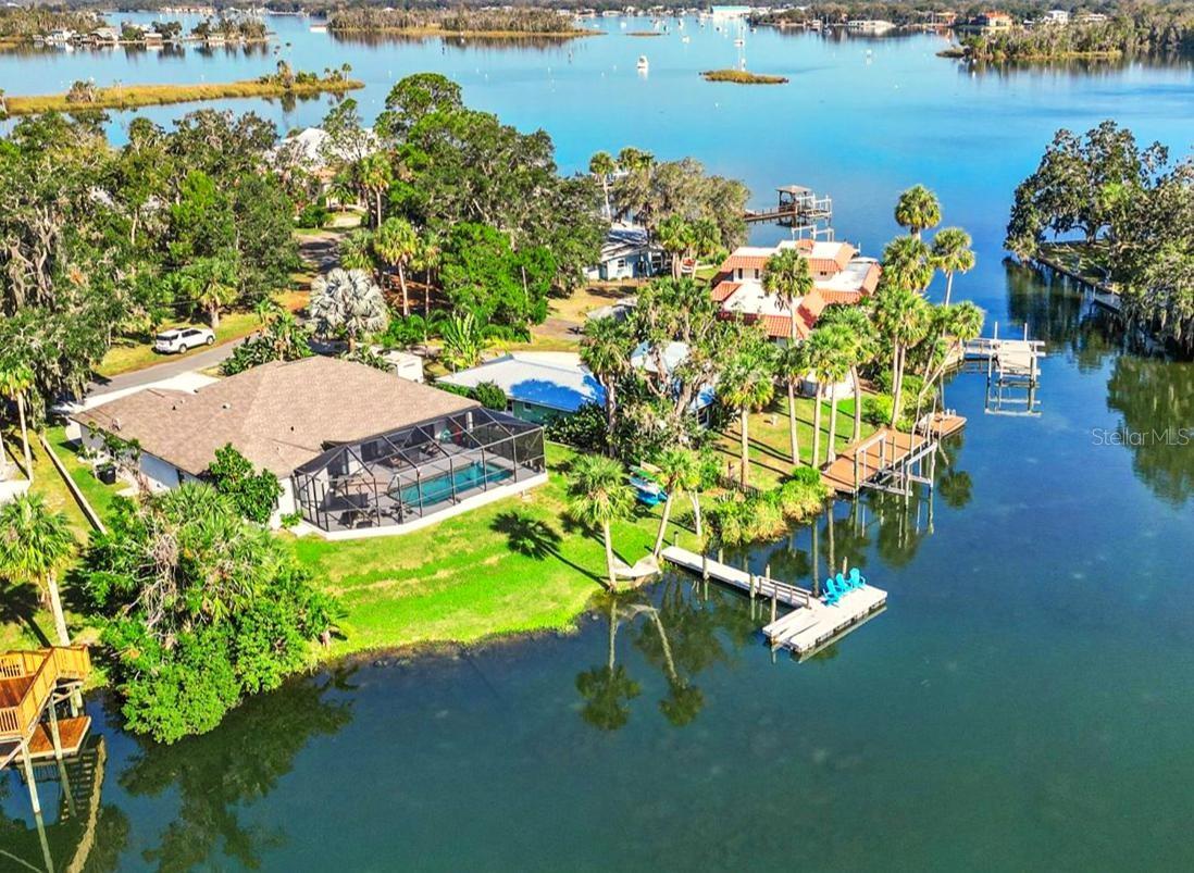 1055 N CRESCENT DRIVE