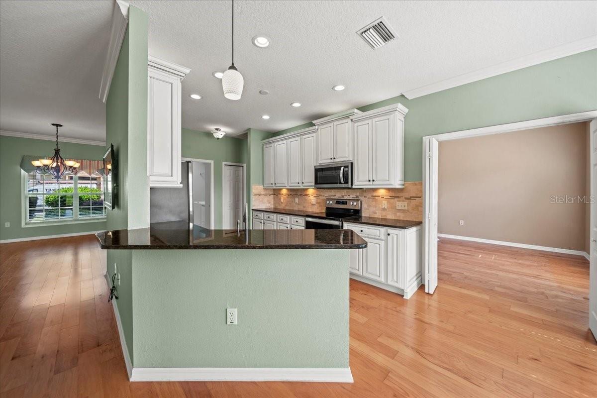 4254 BERWICK DRIVE