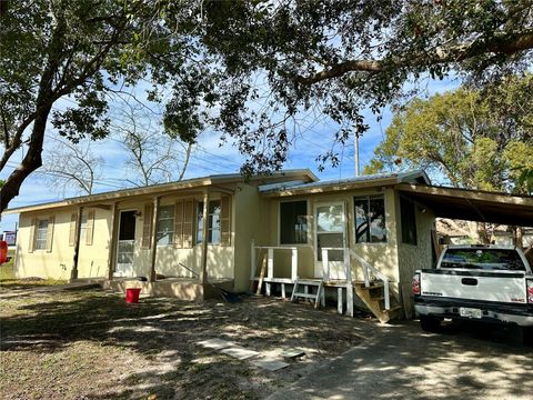 A home in DELTONA