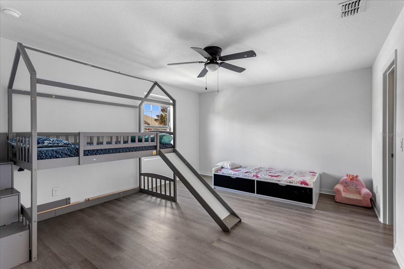 PEARL LAKE ESTATES - Residential