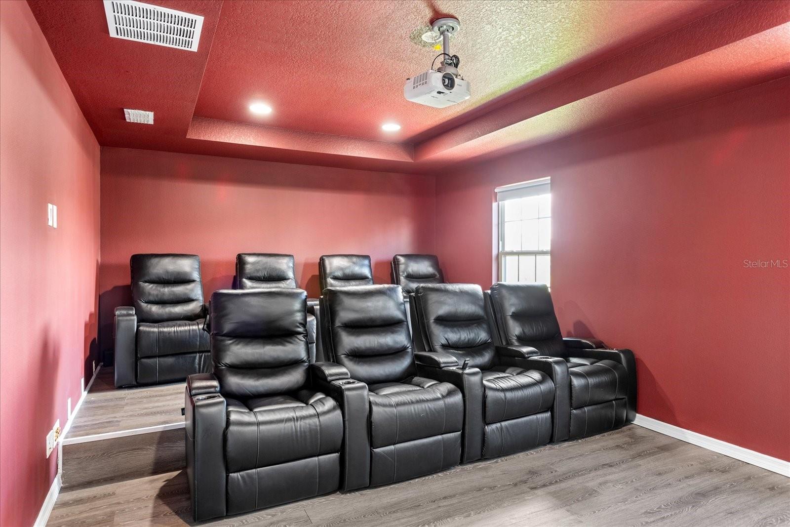 PEARL LAKE ESTATES - Residential