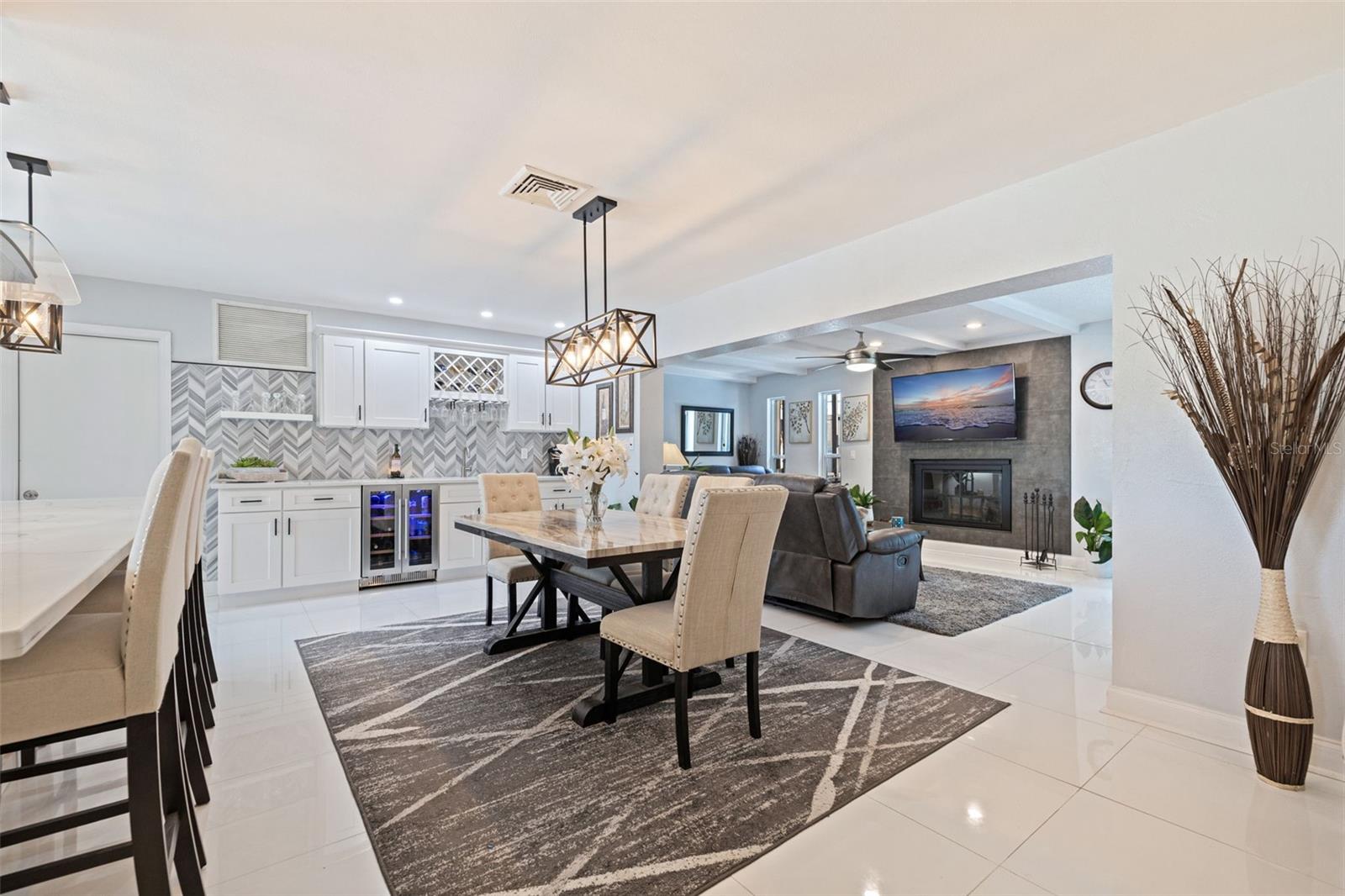 BAY PINES ESTATES - Residential