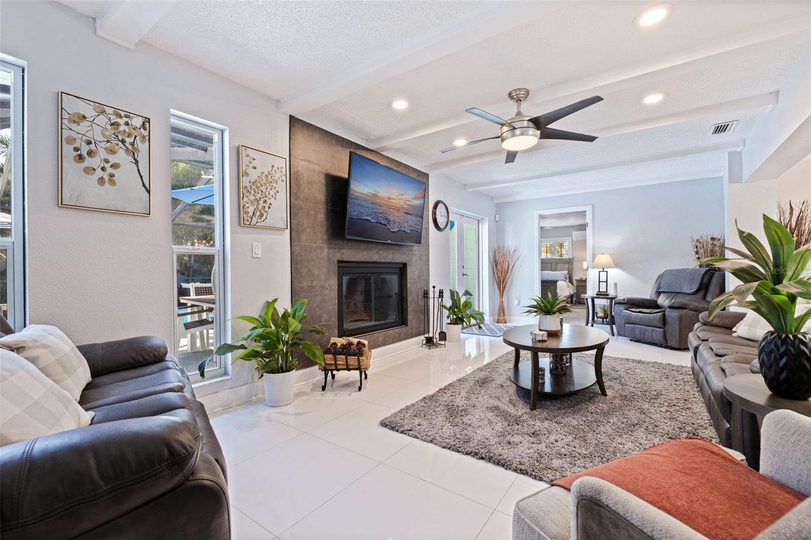 BAY PINES ESTATES - Residential