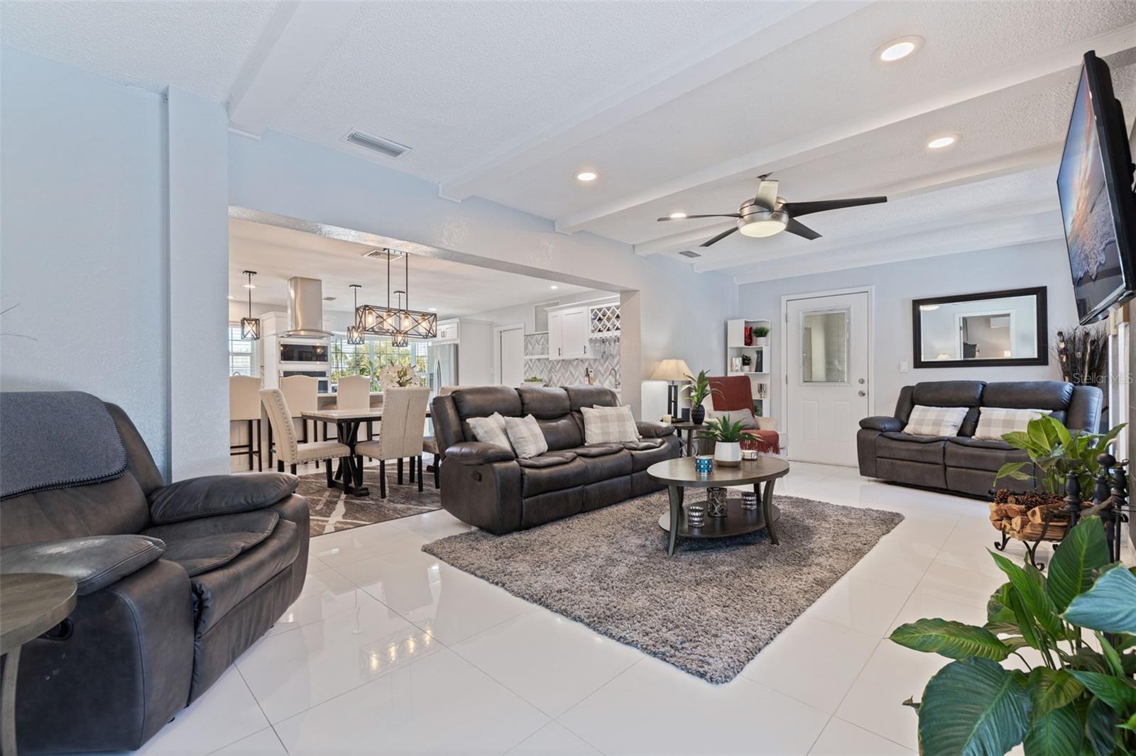BAY PINES ESTATES - Residential