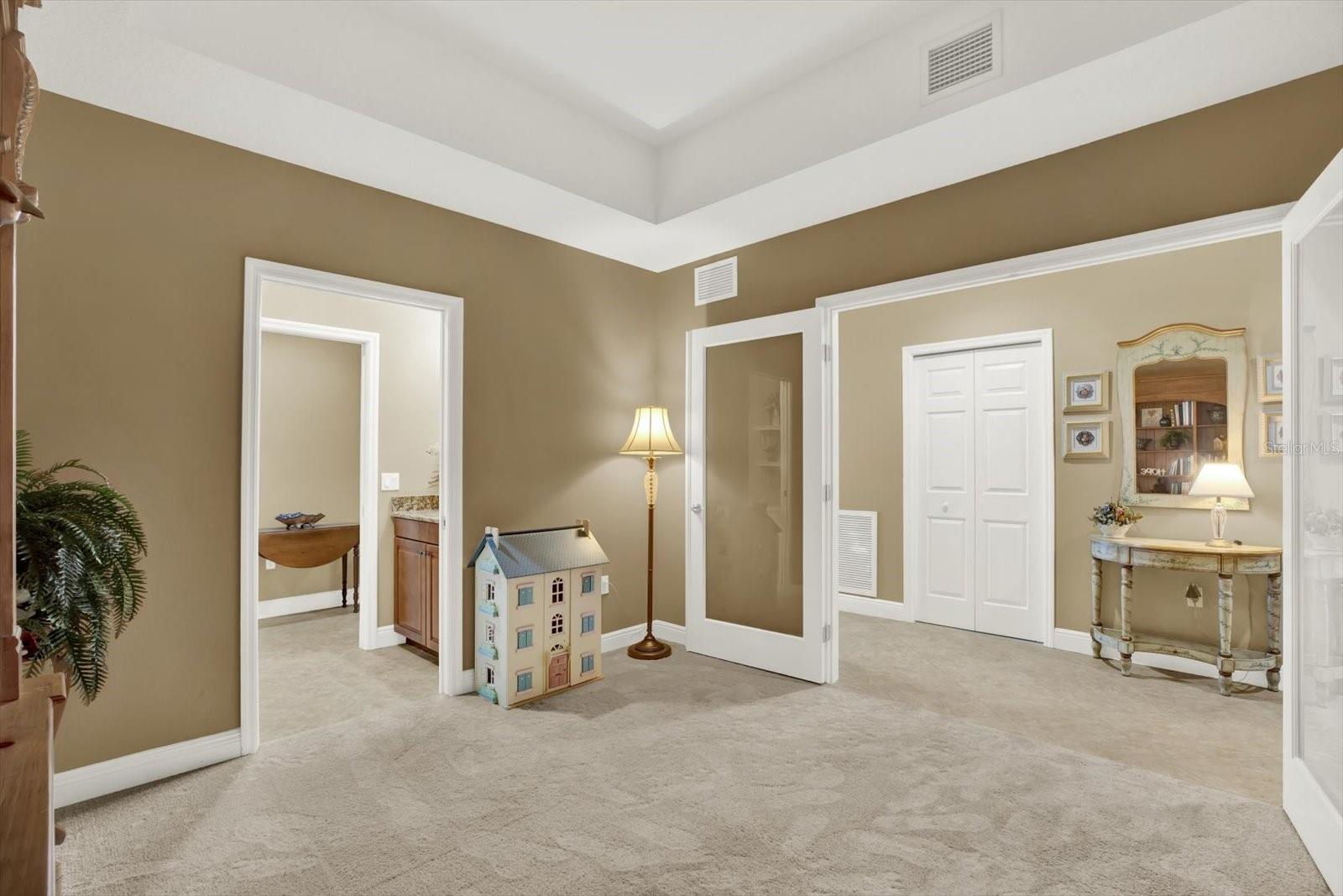 LA BAHIA CONDO - Residential