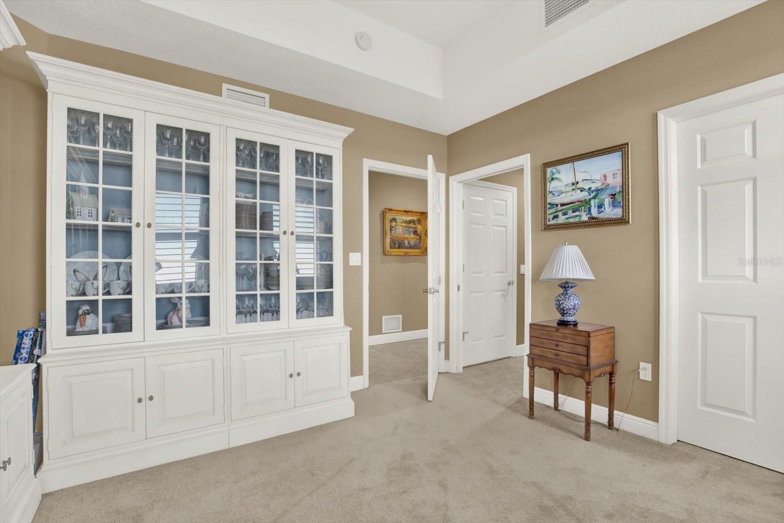 LA BAHIA CONDO - Residential