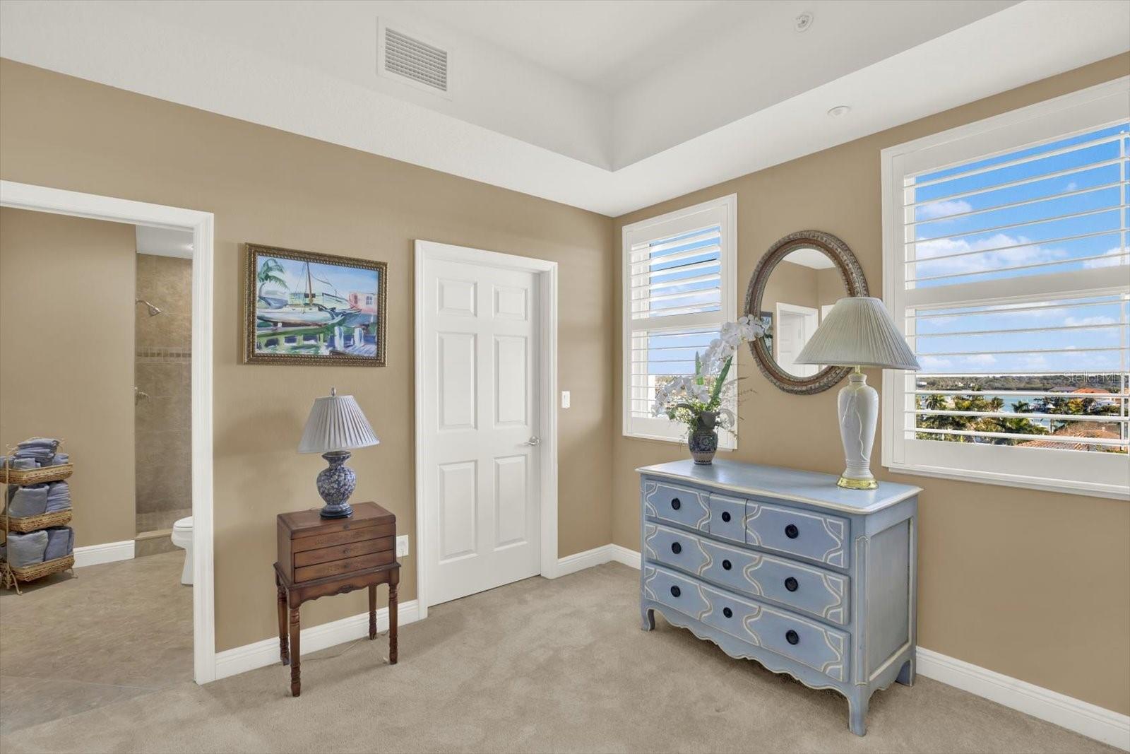 LA BAHIA CONDO - Residential