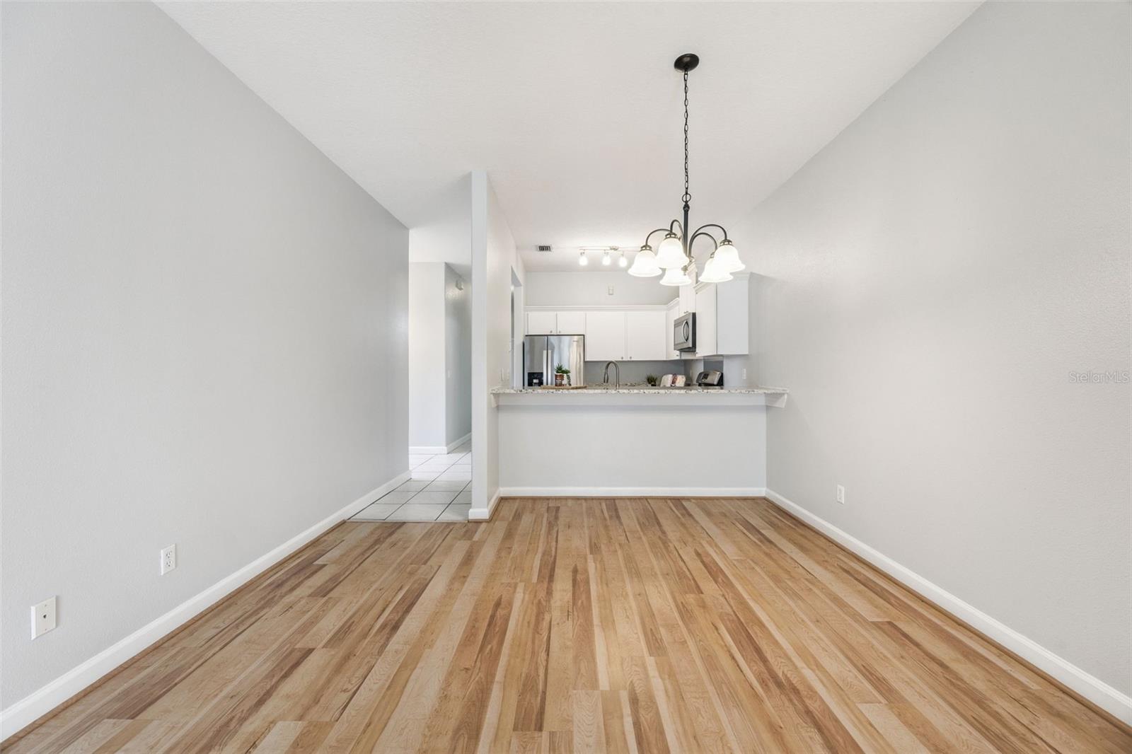 RICHMOND SQUARE SUB - Residential