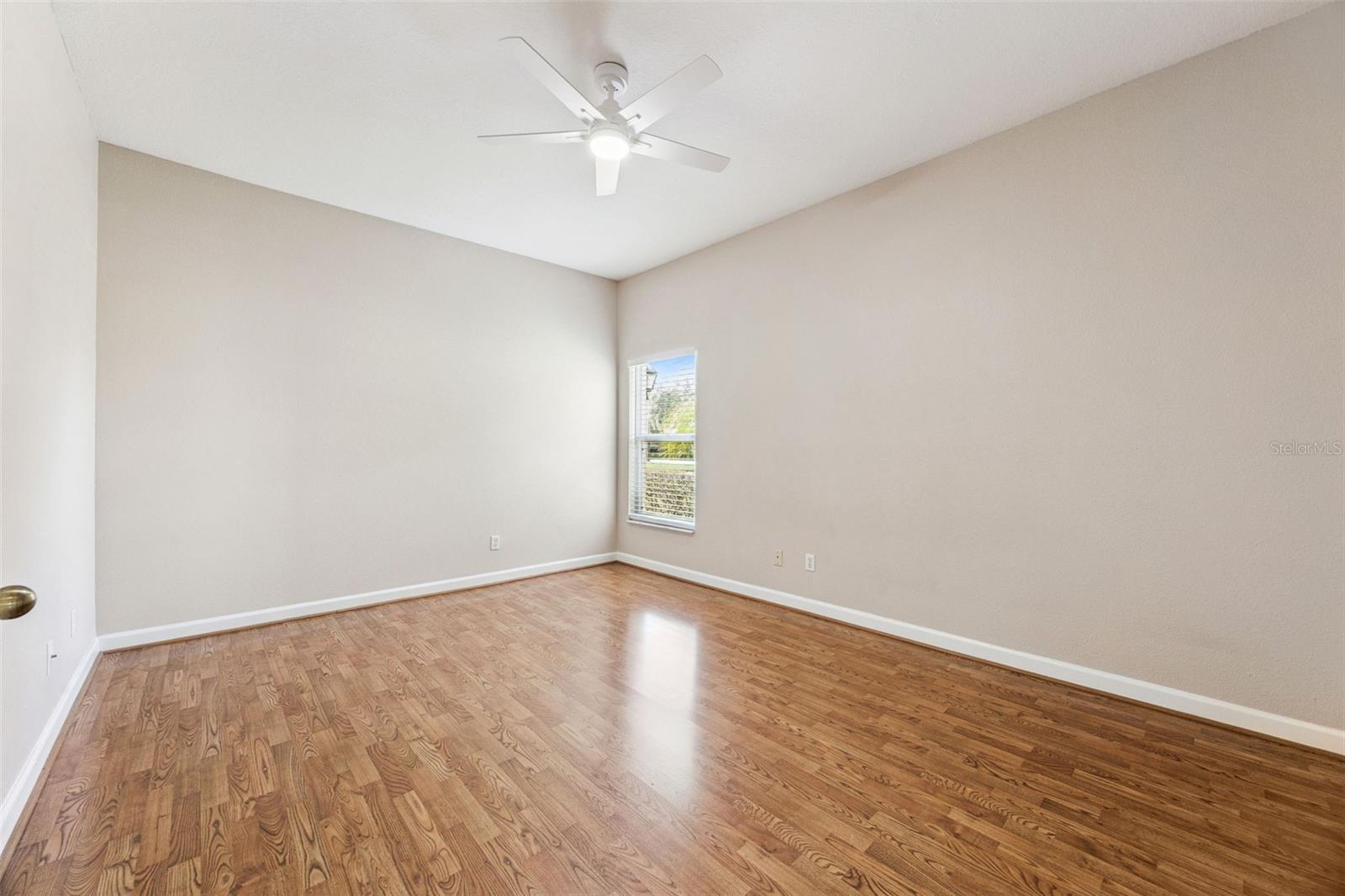 RICHMOND SQUARE SUB - Residential