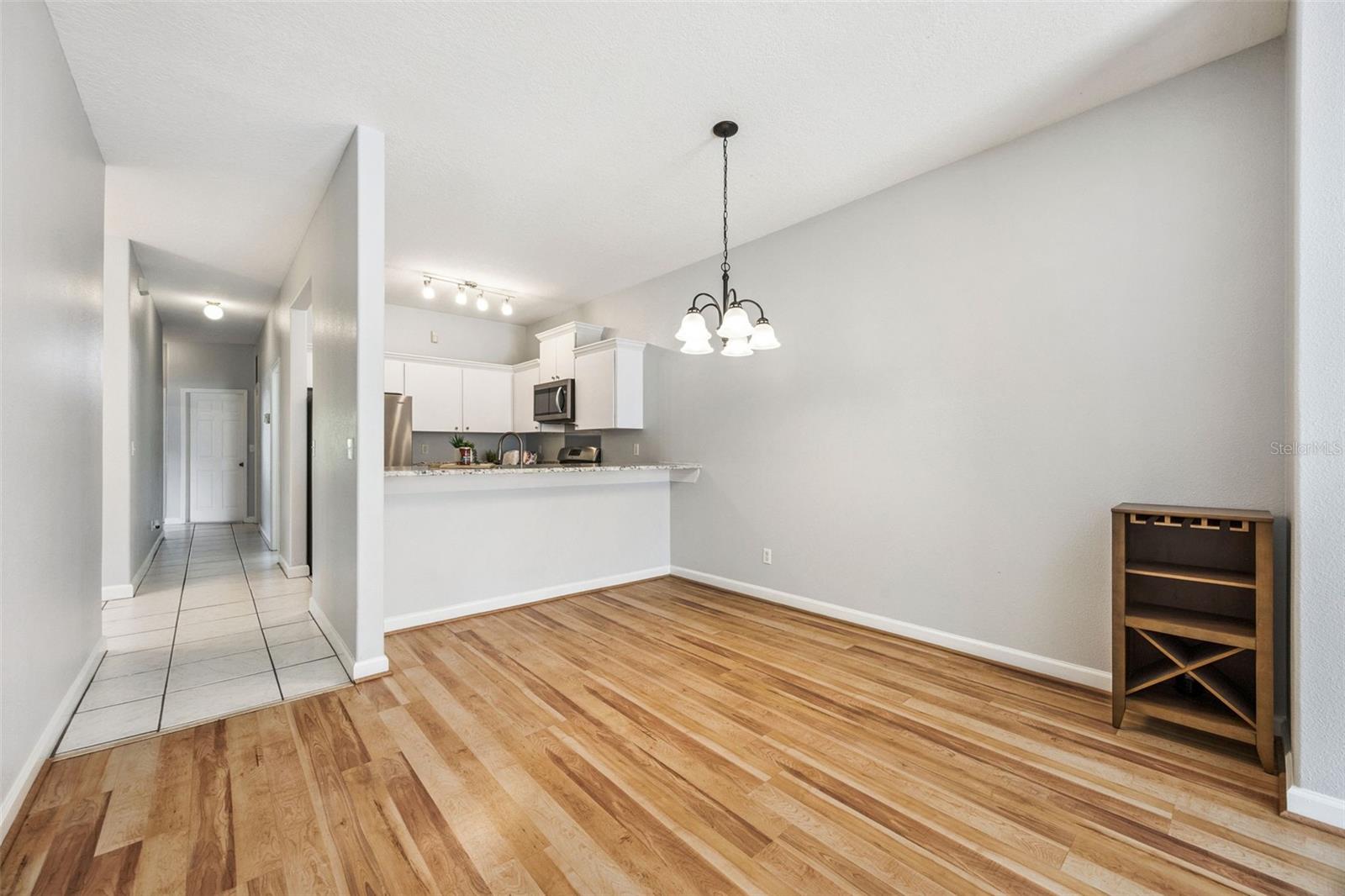 RICHMOND SQUARE SUB - Residential