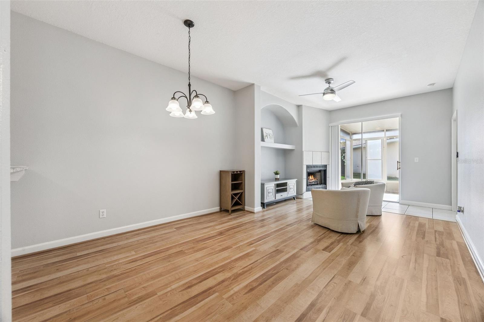 RICHMOND SQUARE SUB - Residential