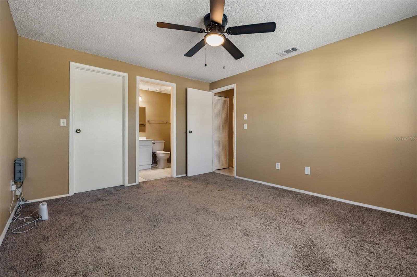 THE GARDENS OF FOREST LAKES CONDO - Residential