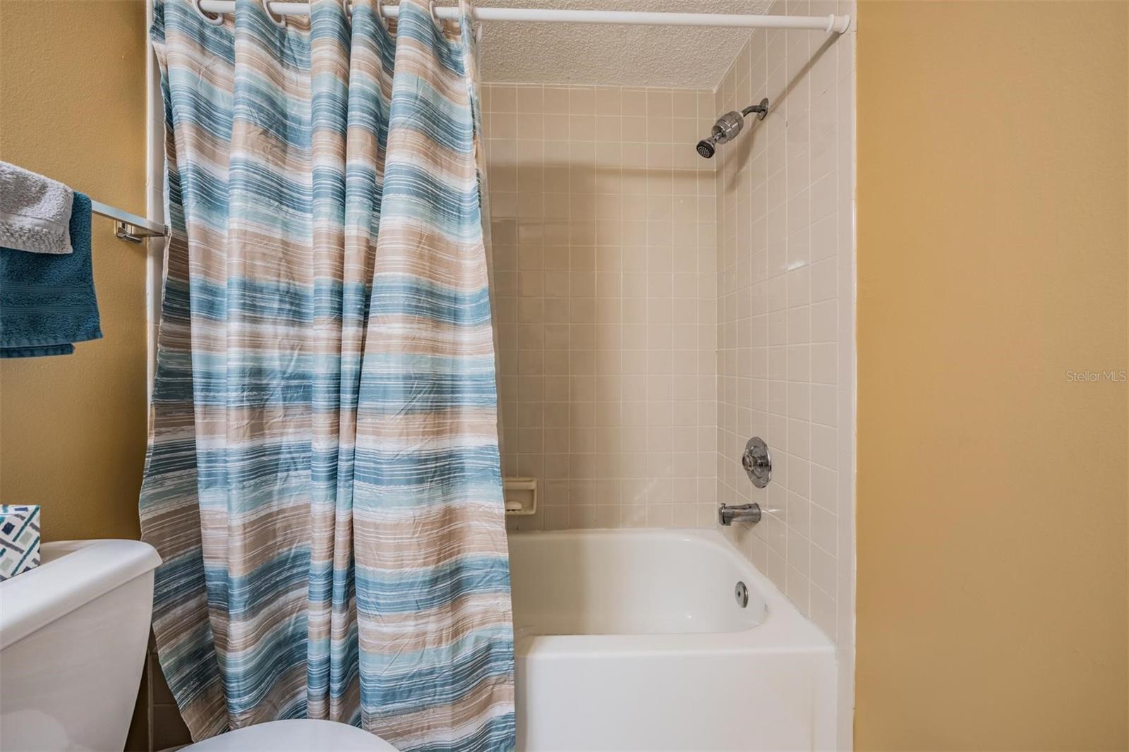 THE GARDENS OF FOREST LAKES CONDO - Residential