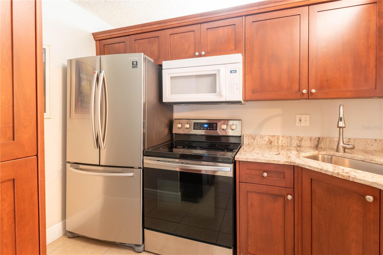 PINE RIDGE AT LAKE TARPON VILLAGE - Residential