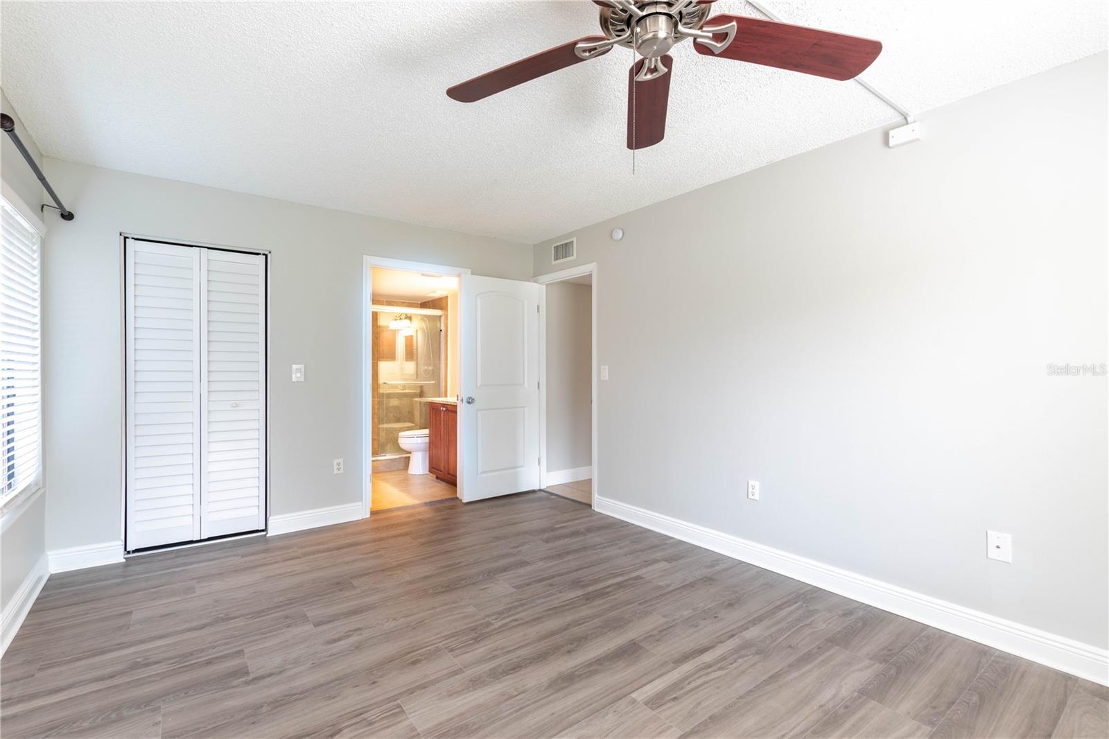 PINE RIDGE AT LAKE TARPON VILLAGE - Residential