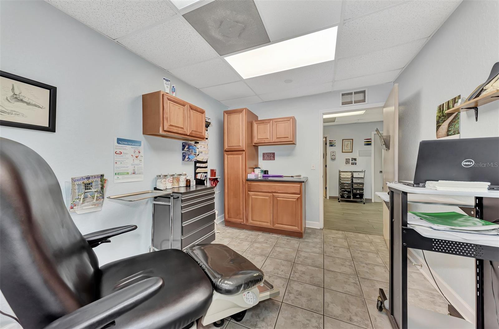 WARM MINERAL SPGS - Commercial Sale