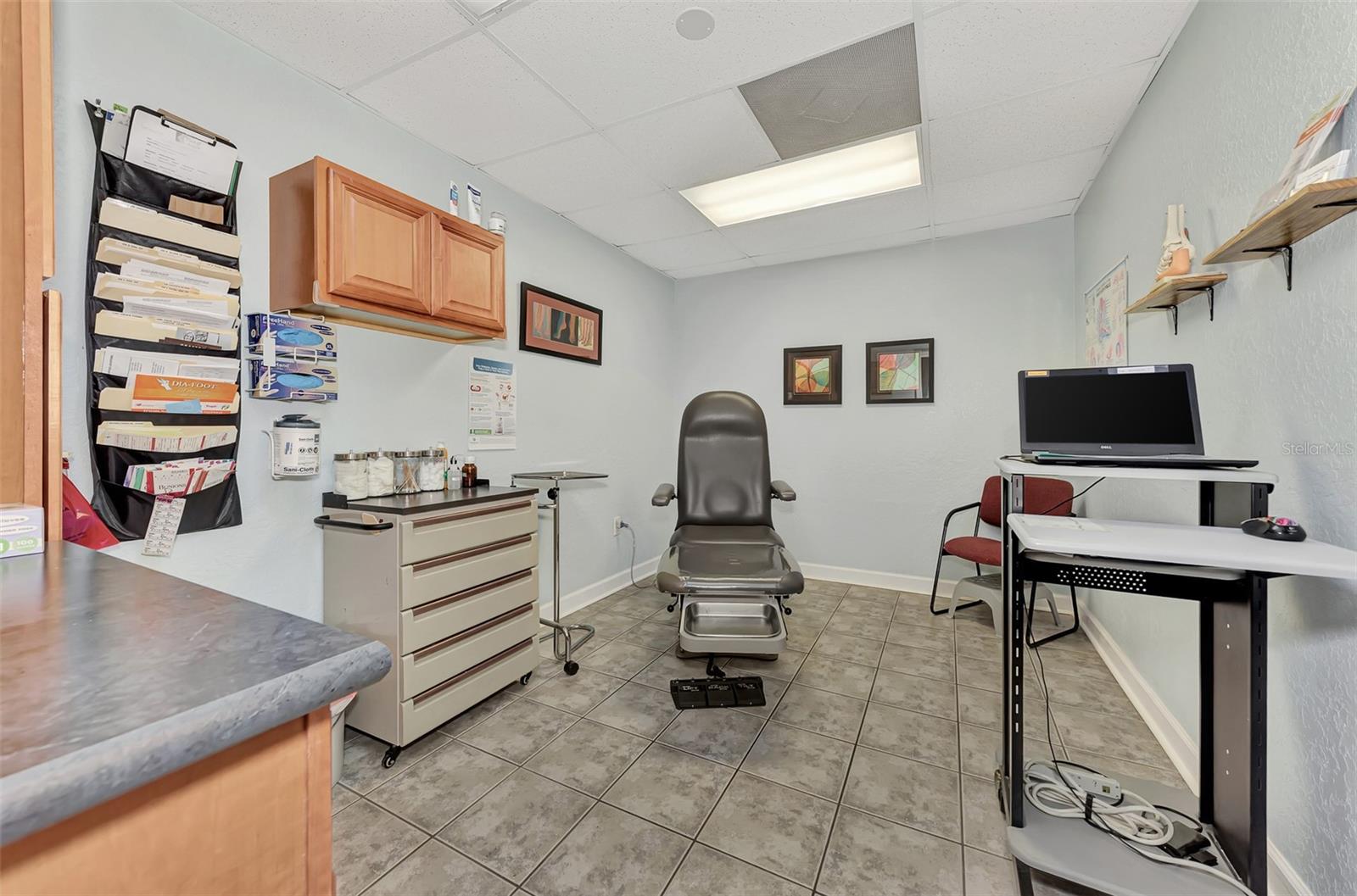 WARM MINERAL SPGS - Commercial Sale