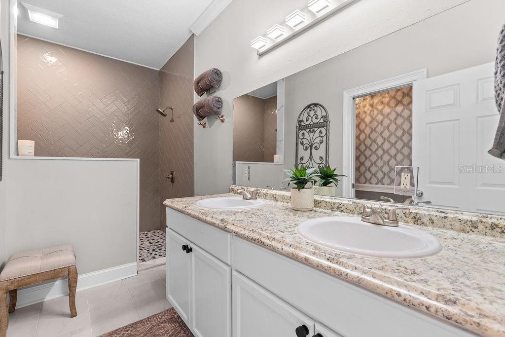 BRENTWOOD SUB - Residential