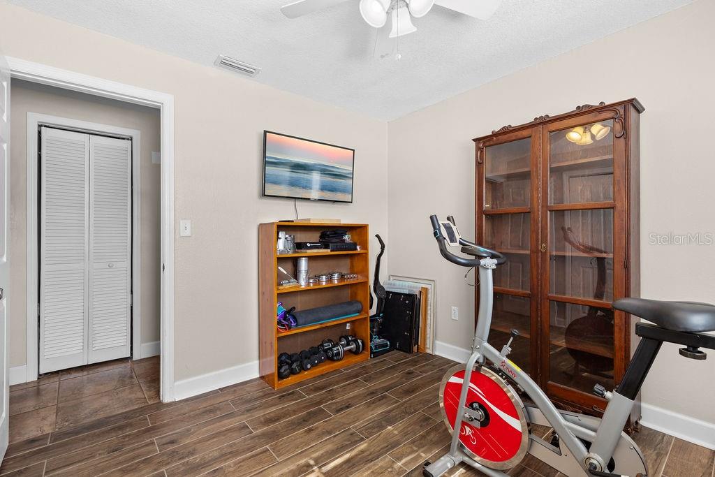 BRENTWOOD SUB - Residential