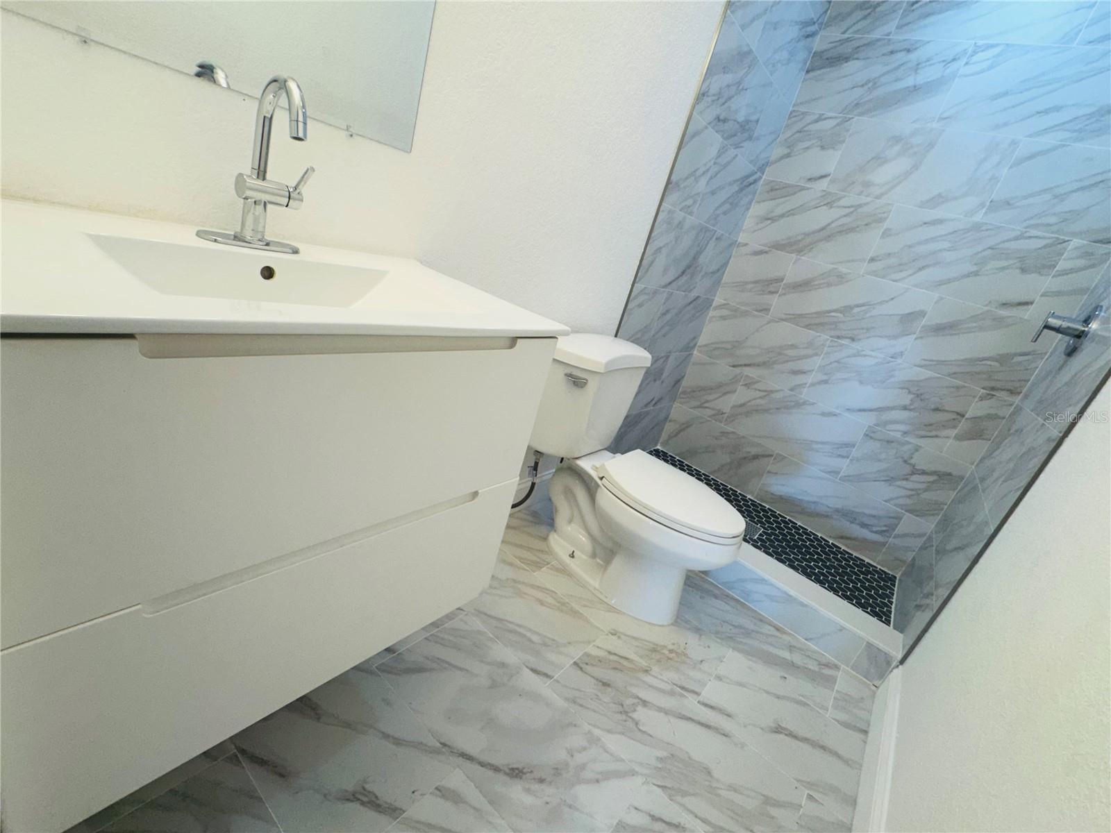 LAKEVIEW ESTATES 1ST ADD - Residential