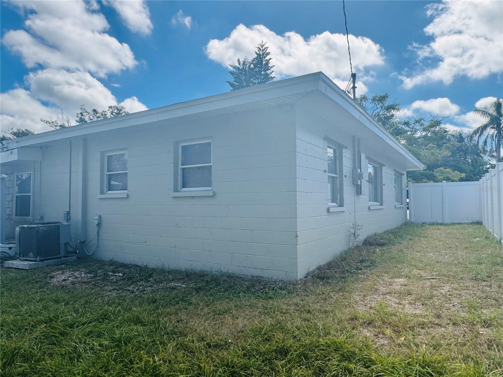 LAKEVIEW ESTATES 1ST ADD - Residential