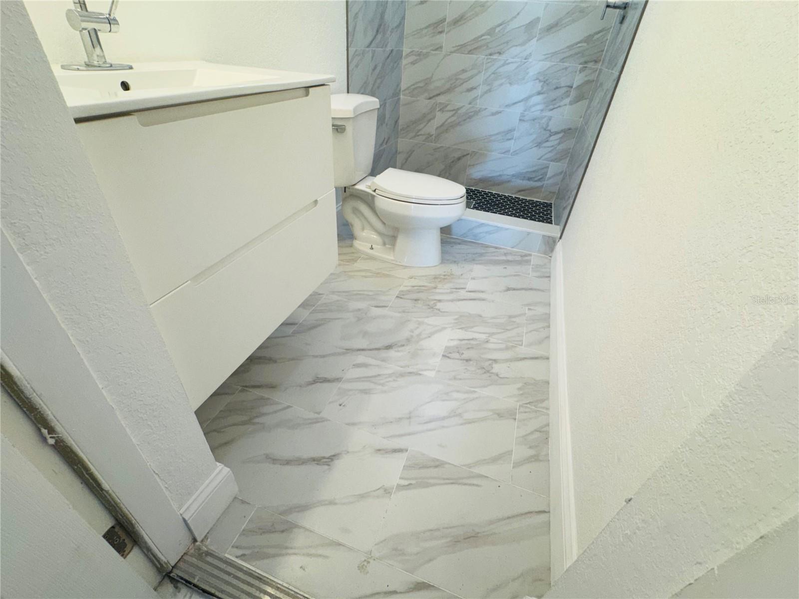 LAKEVIEW ESTATES 1ST ADD - Residential