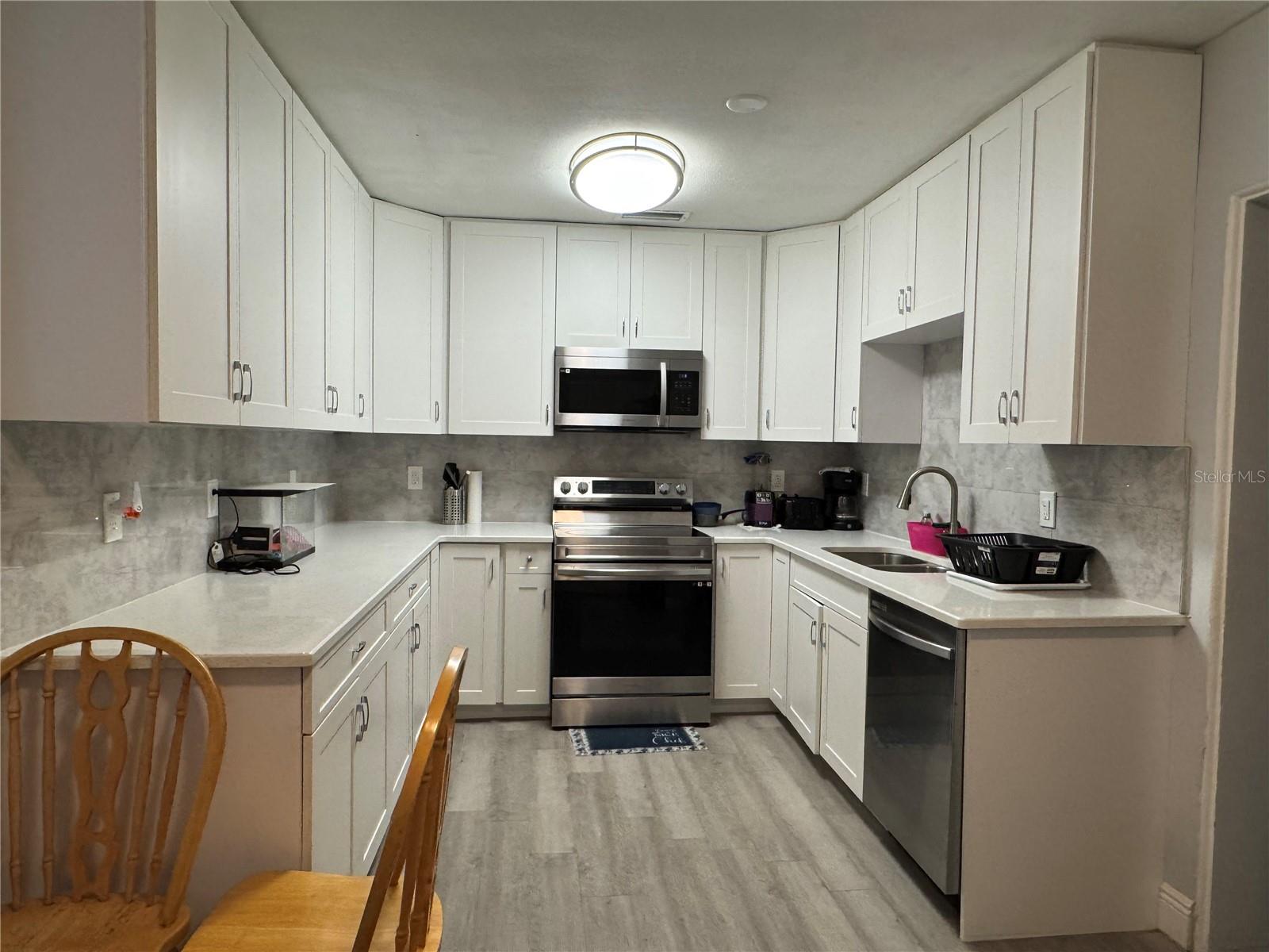 LAKEVIEW ESTATES 1ST ADD - Residential