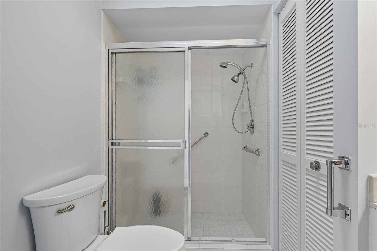 WATERFORD TR J PH 1 - Residential Lease