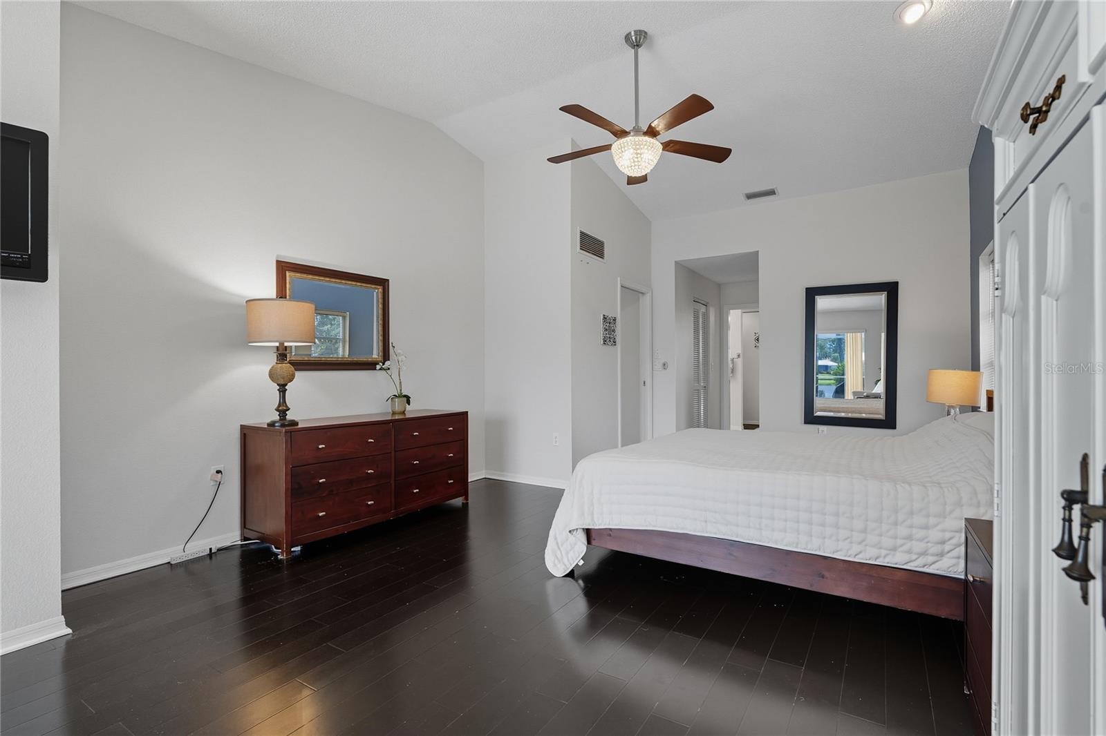 WATERFORD TR J PH 1 - Residential Lease