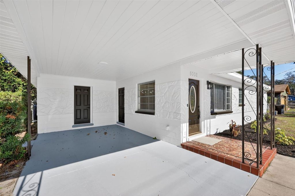 Photo of 5008 E Cluster Avenue, Tampa, FL 33617 (MLS # O6368628)