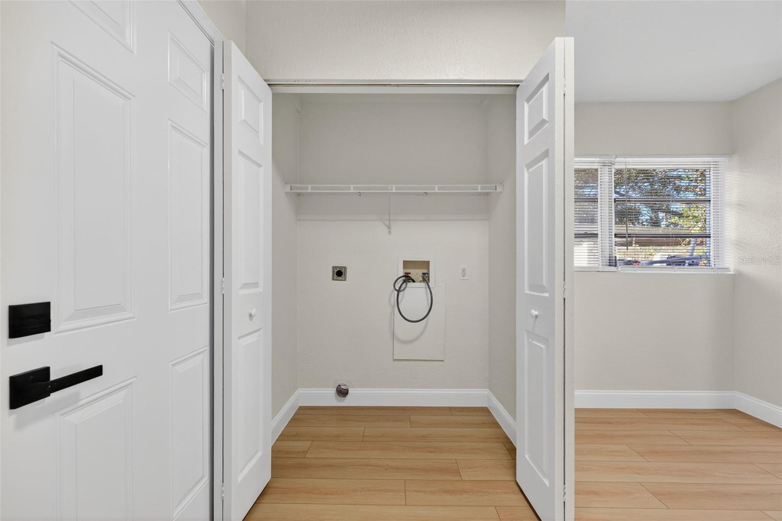 WHITE OAKS - Residential