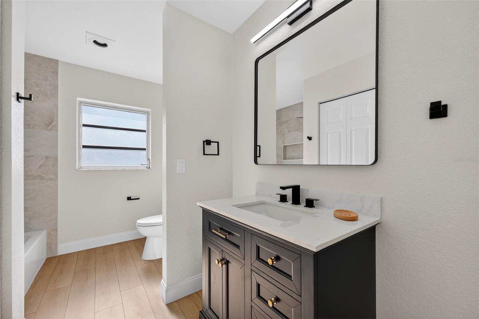 WHITE OAKS - Residential