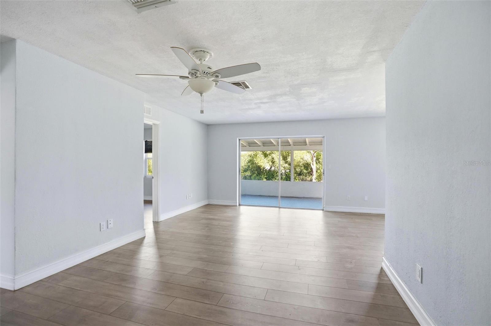 11519 SPRING HILL DRIVE