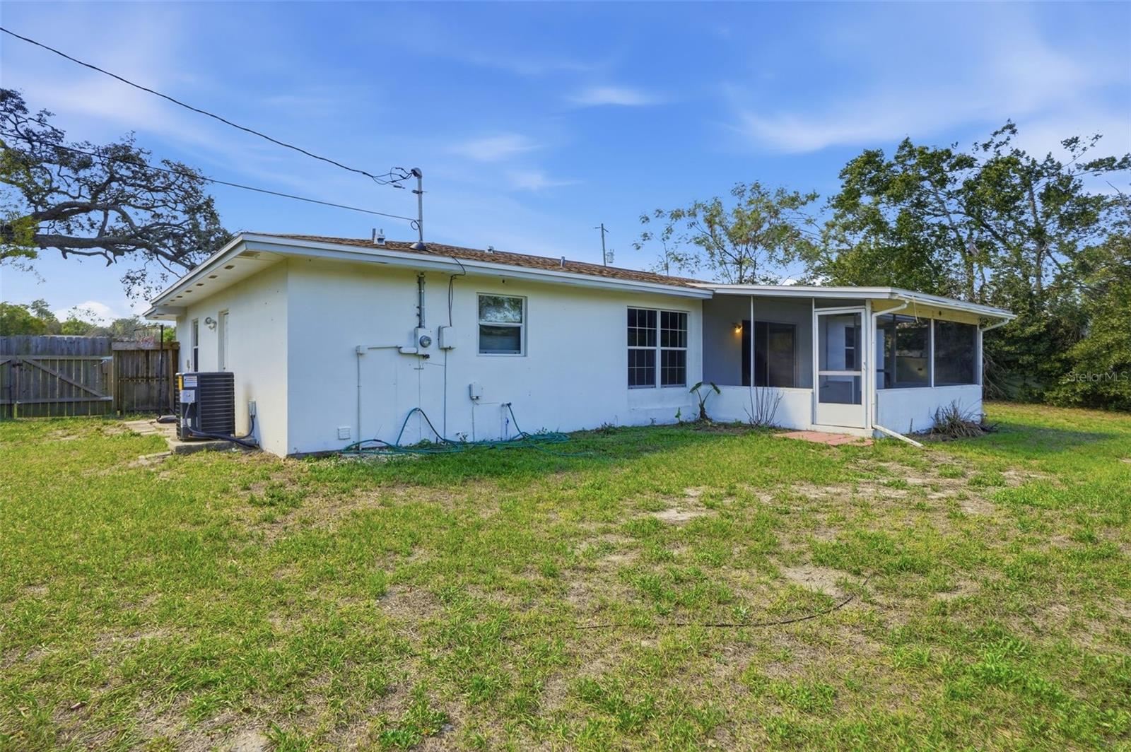 SPRING HILL - Residential