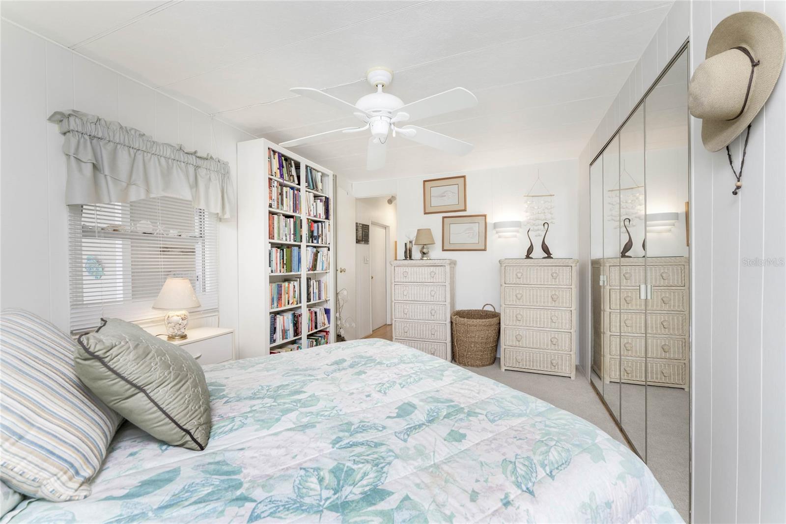 HOLIDAY MOB ESTATES 2ND ADD - Residential