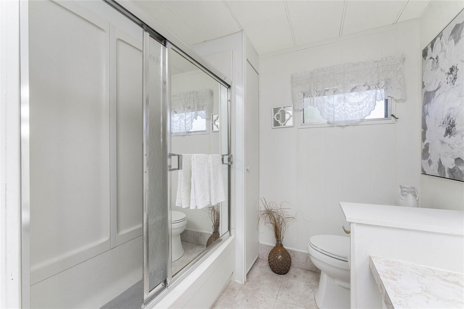 HOLIDAY MOB ESTATES 2ND ADD - Residential