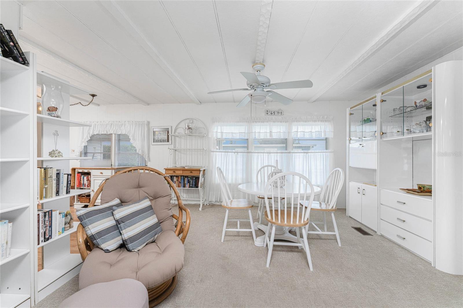 HOLIDAY MOB ESTATES 2ND ADD - Residential