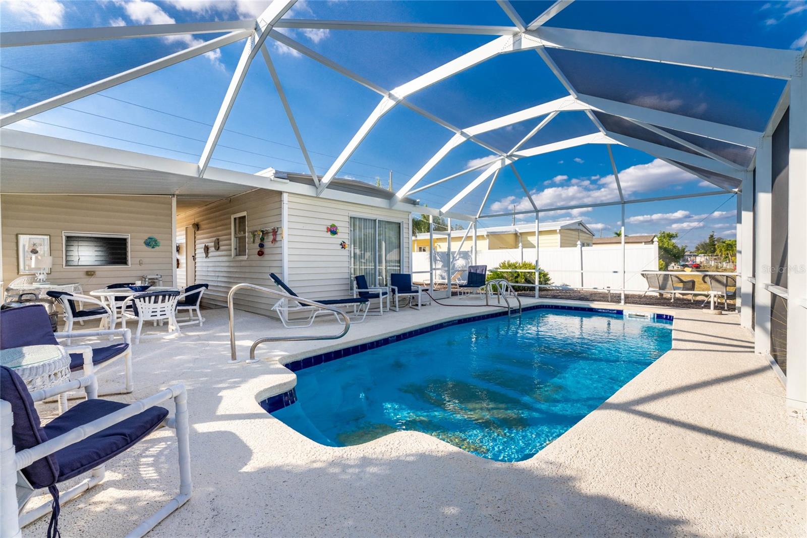 HOLIDAY MOB ESTATES 2ND ADD - Residential