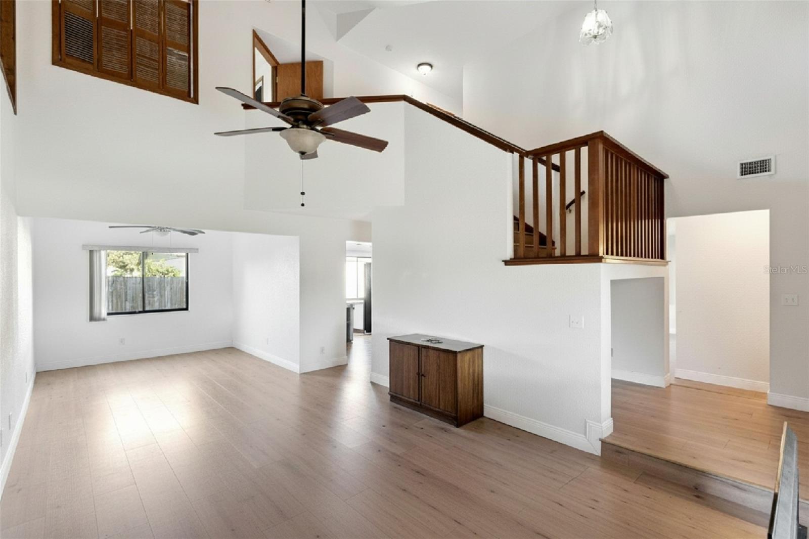 MOSS POINTE - Residential