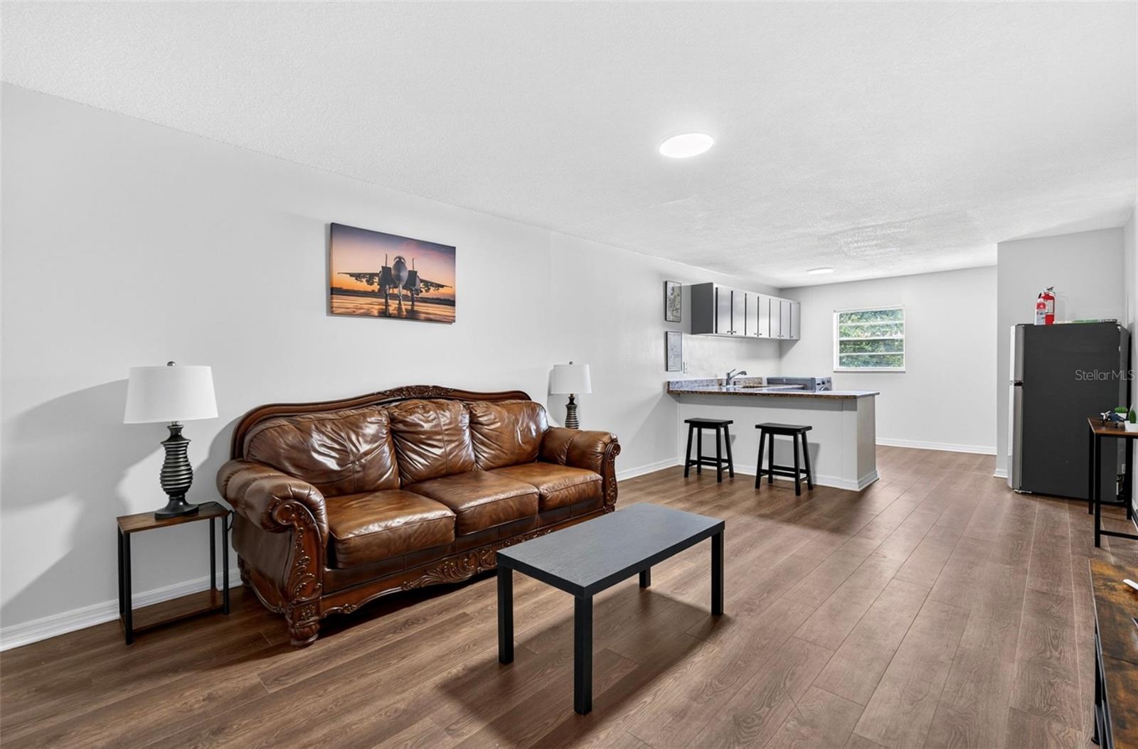 CHATEAU DE SEVILLE A CONDOMINI - Residential Lease