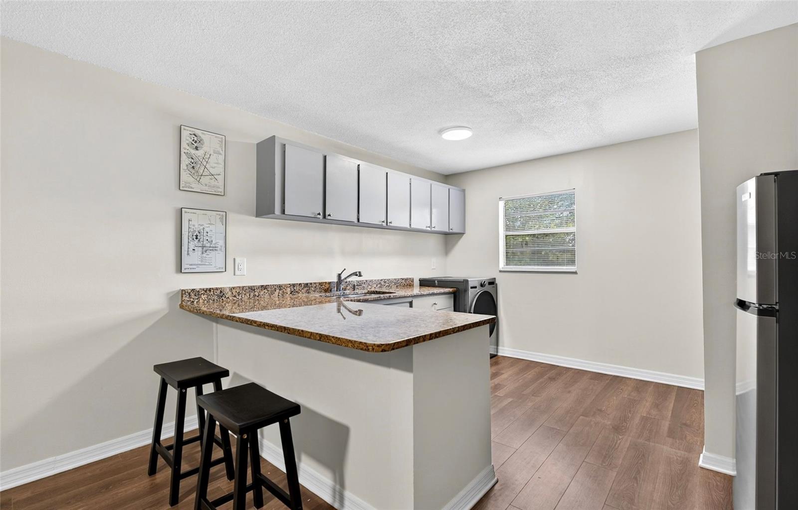 CHATEAU DE SEVILLE A CONDOMINI - Residential Lease