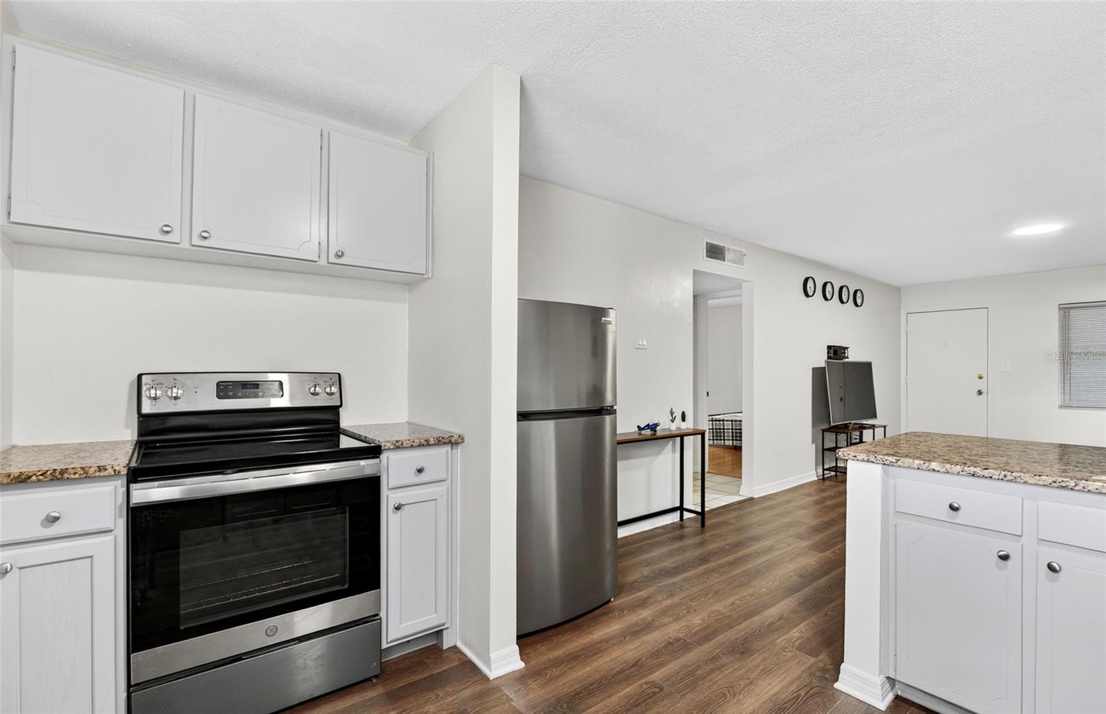 CHATEAU DE SEVILLE A CONDOMINI - Residential Lease