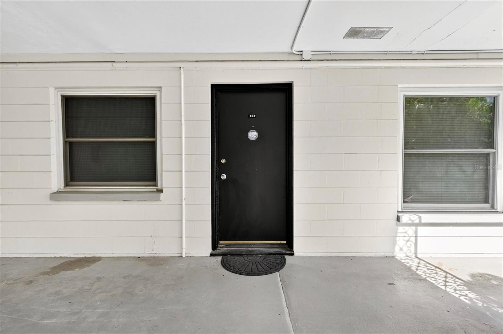 CHATEAU DE SEVILLE A CONDOMINI - Residential Lease