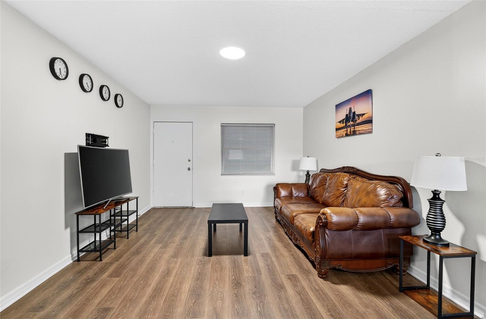 CHATEAU DE SEVILLE A CONDOMINI - Residential Lease